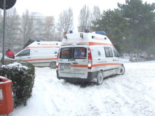 A făcut infarct în faţa spitalului
